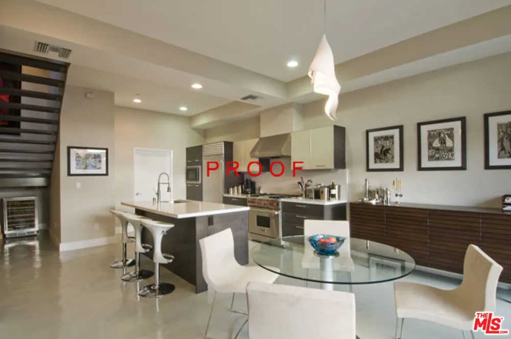 2216 Main Street #204 Santa Monica, CA 90405