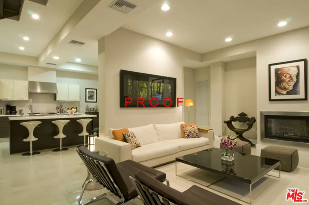 2216 Main Street #204 Santa Monica, CA 90405