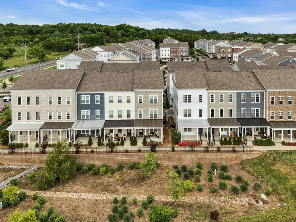 1067 Vida Way Nolensville, TN 37135