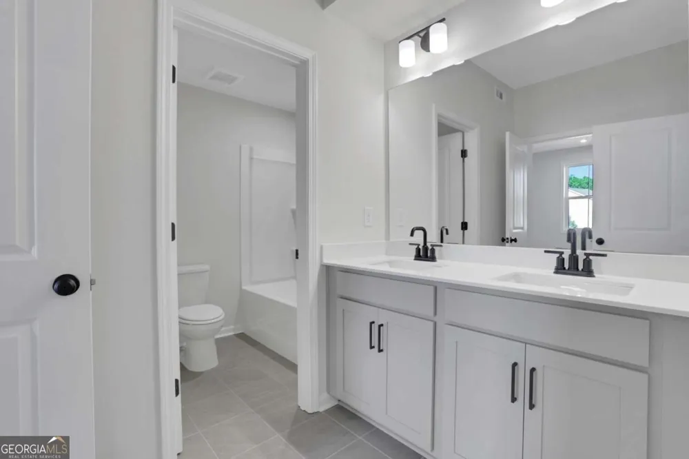 4232 Adler CIR Buford, GA 30519