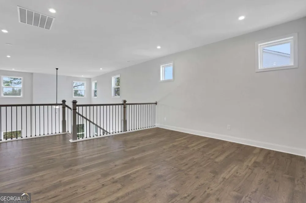 4232 Adler CIR Buford, GA 30519