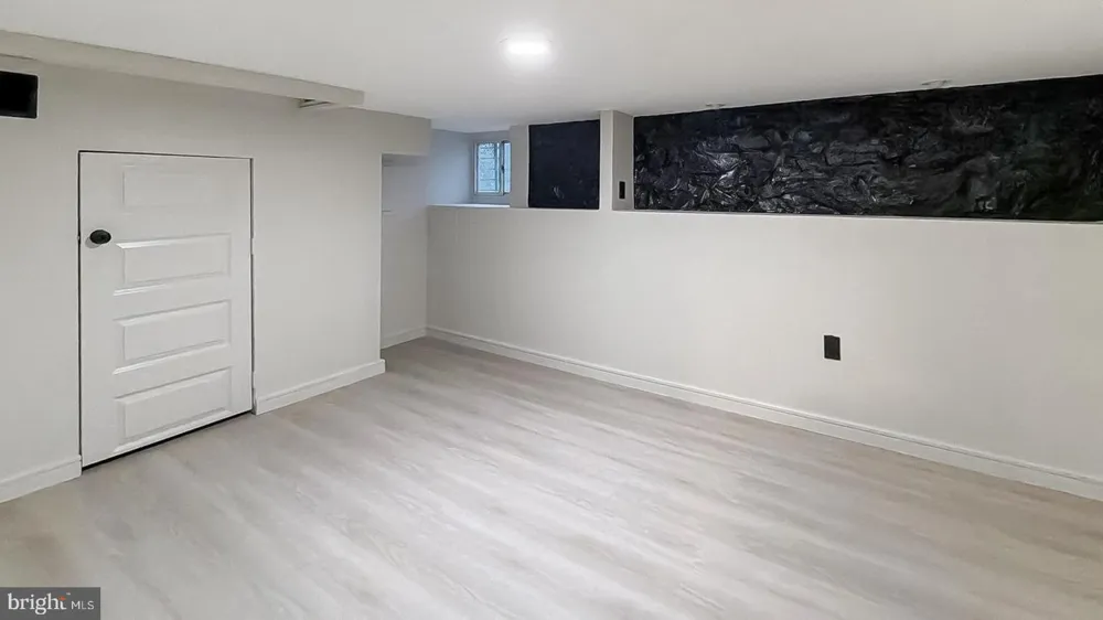 2611 LAURETTA AVENUE Baltimore, MD 21223