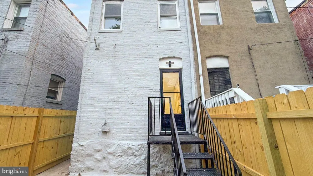 2611 LAURETTA AVENUE Baltimore, MD 21223