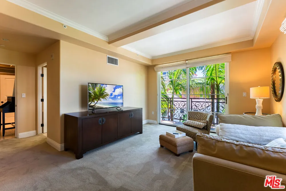 10795 Wilshire Boulevard #304 Los Angeles, CA 90024