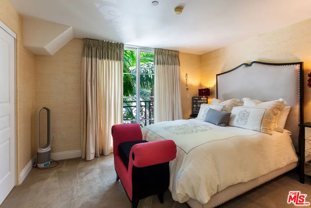 10795 Wilshire Boulevard #304 Los Angeles, CA 90024