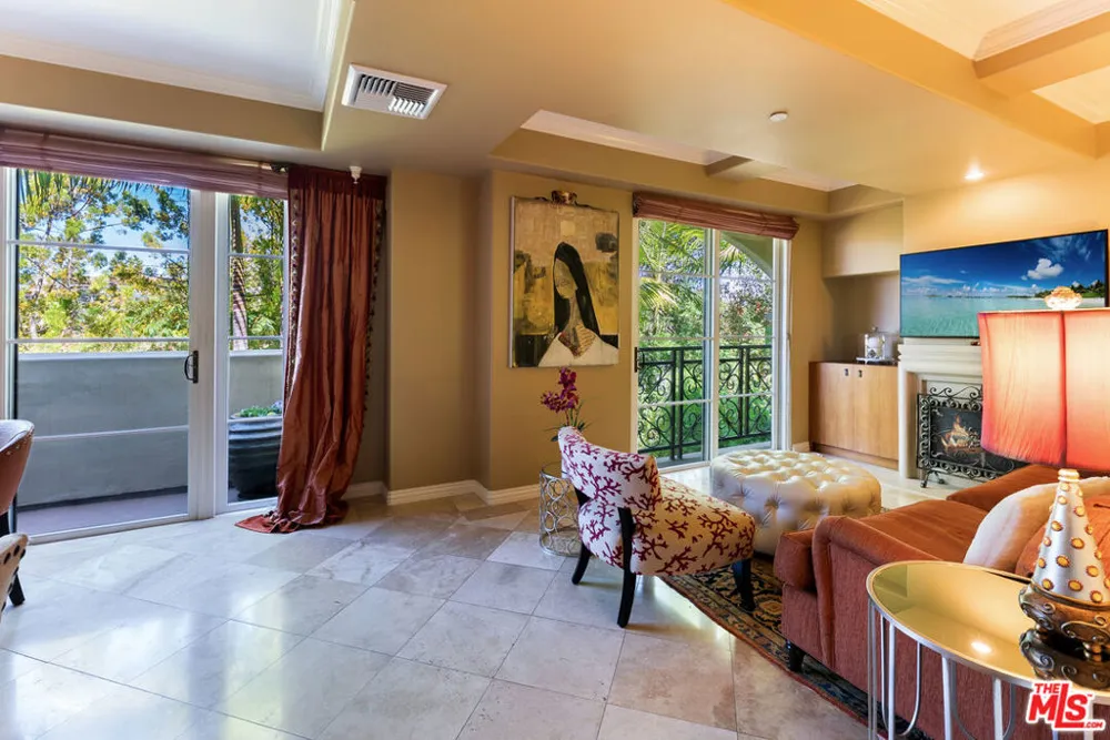10795 Wilshire Boulevard #304 Los Angeles, CA 90024