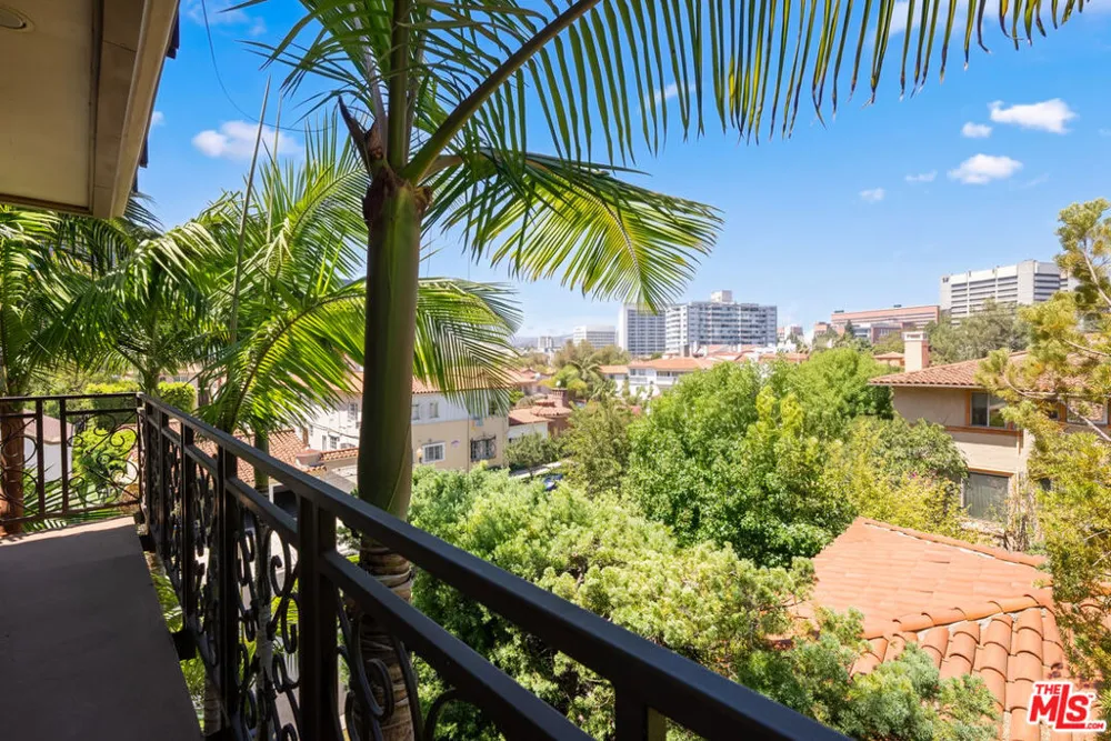 10795 Wilshire Boulevard #304 Los Angeles, CA 90024