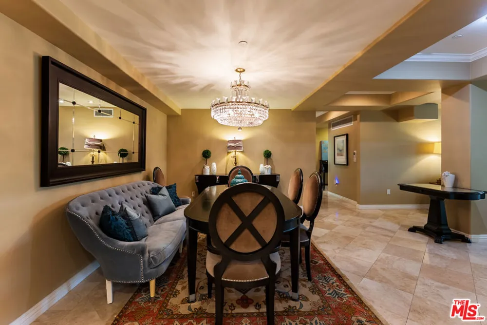 10795 Wilshire Boulevard #304 Los Angeles, CA 90024
