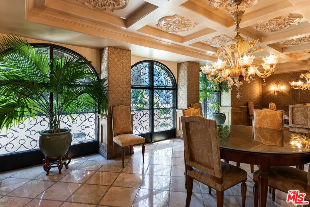 10795 Wilshire Boulevard #304 Los Angeles, CA 90024