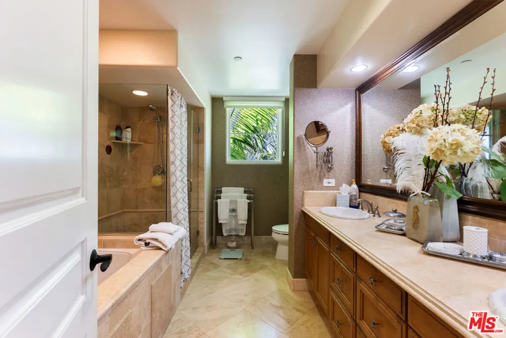 10795 Wilshire Boulevard #304 Los Angeles, CA 90024