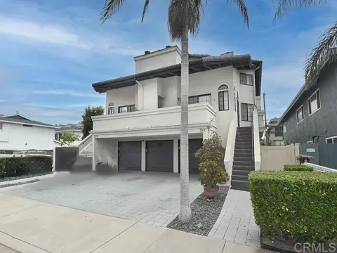215 Elm ave