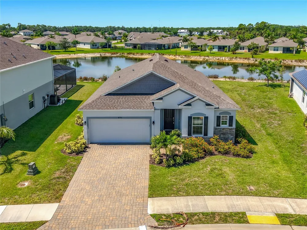 8792 CASCADE PRICE CIRCLE North Fort Myers, FL 33917