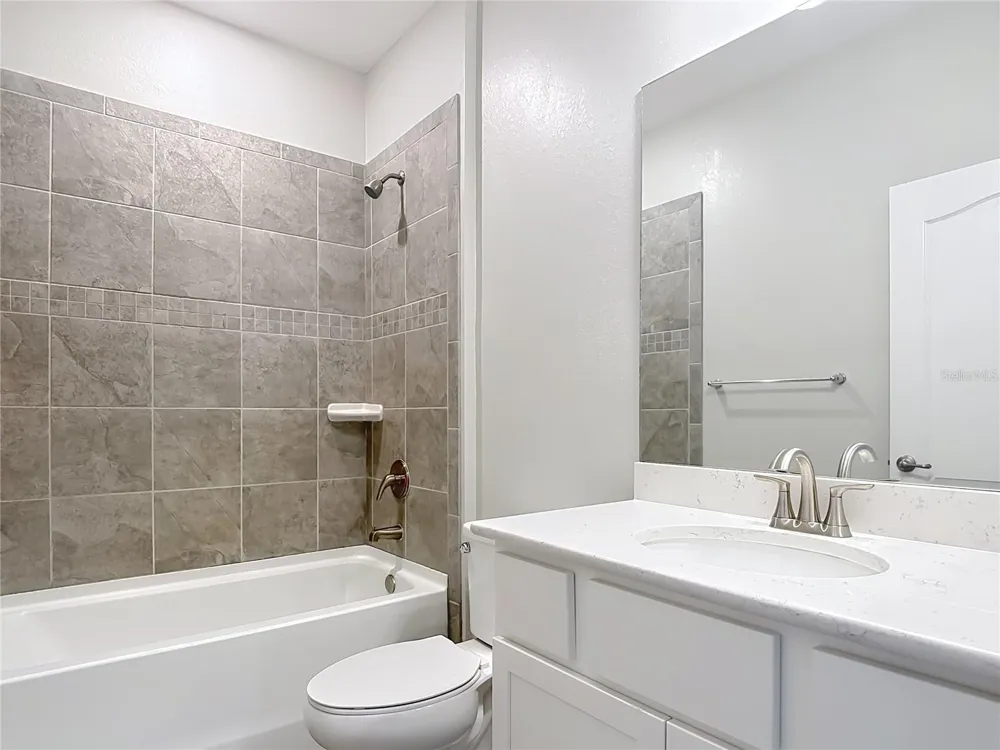 8792 CASCADE PRICE CIRCLE North Fort Myers, FL 33917