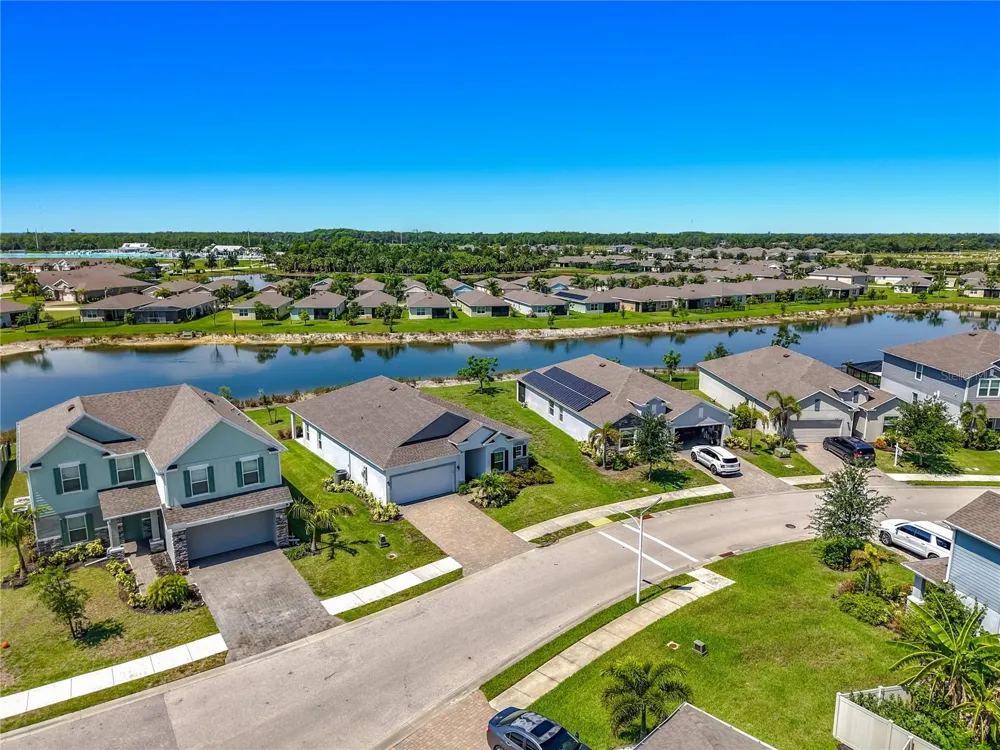 8792 CASCADE PRICE CIRCLE North Fort Myers, FL 33917