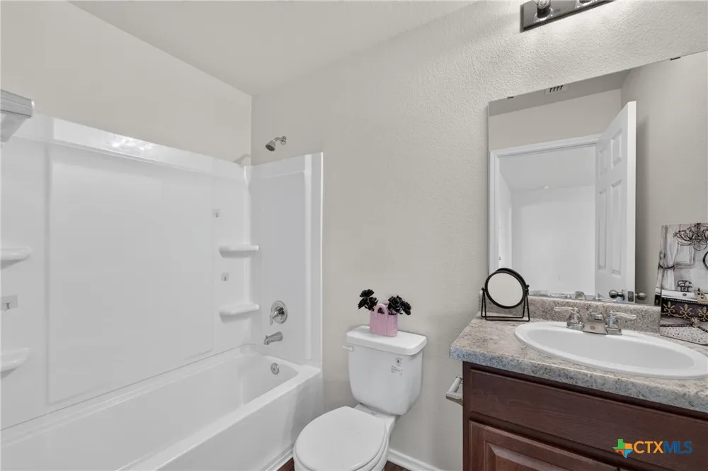 130 Lt Rusty Drive Jarrell, TX 76537