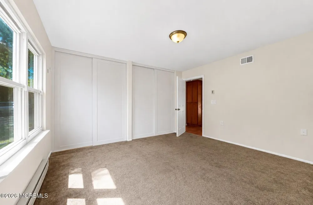 759 Liverpool Circle Manchester, NJ 08759