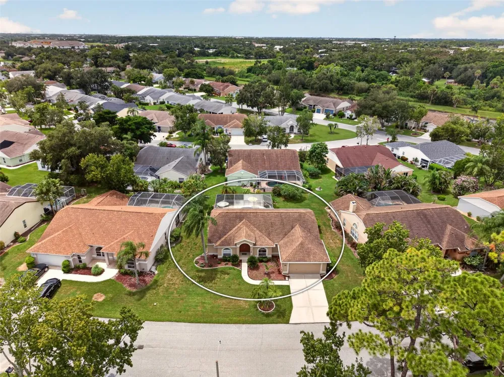 5924 JAVA PLUM LANE Bradenton, FL 34203