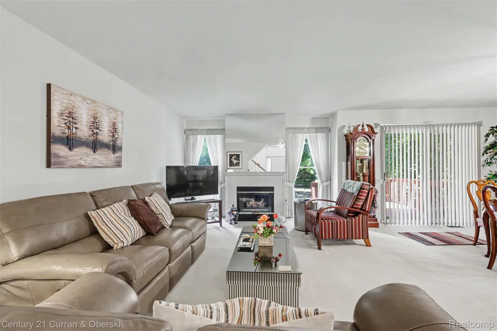 9398 Westwind Drive #49 Livonia City, MI 48150