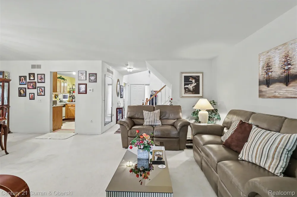 9398 Westwind Drive #49 Livonia City, MI 48150