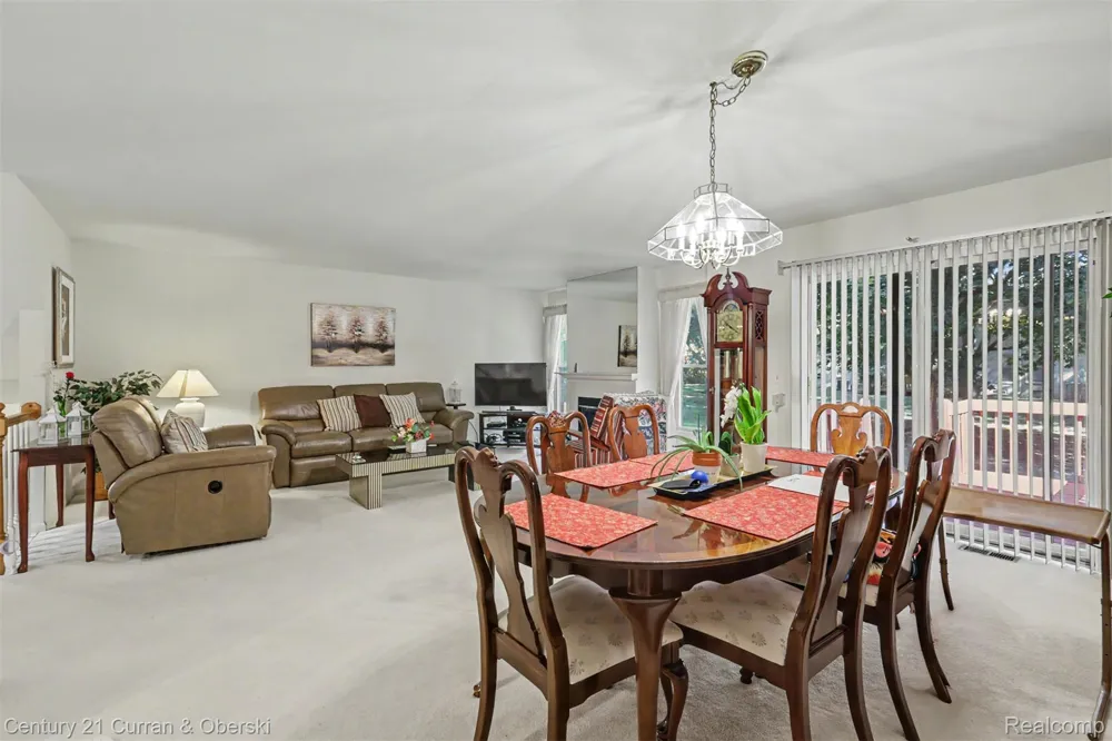 9398 Westwind Drive #49 Livonia City, MI 48150