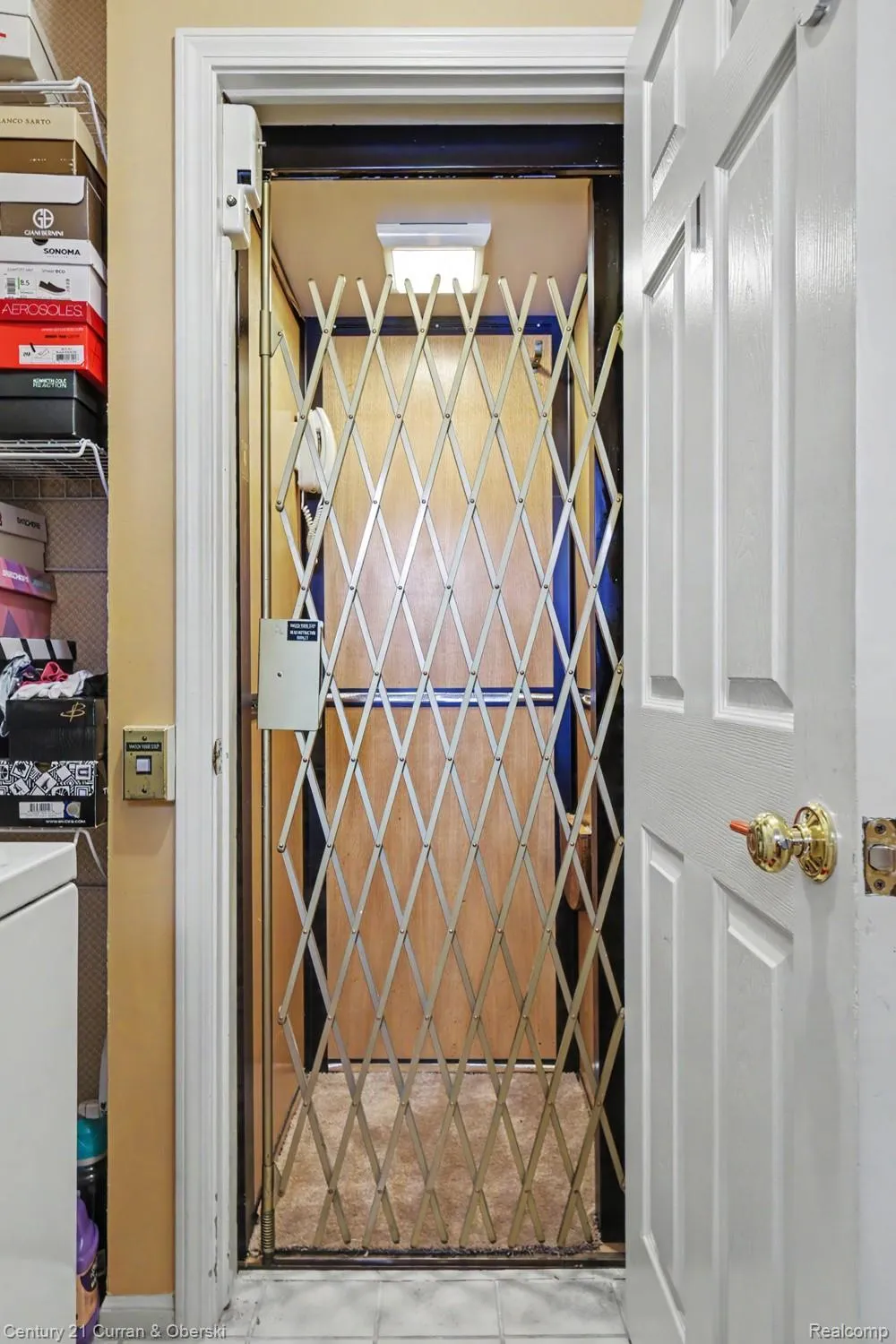 9398 Westwind Drive #49 Livonia City, MI 48150
