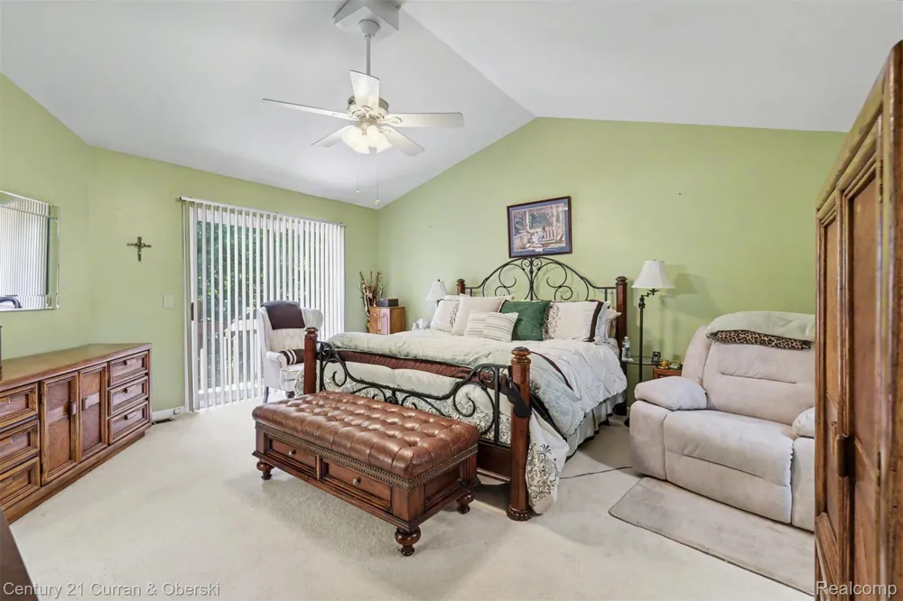 9398 Westwind Drive #49 Livonia City, MI 48150