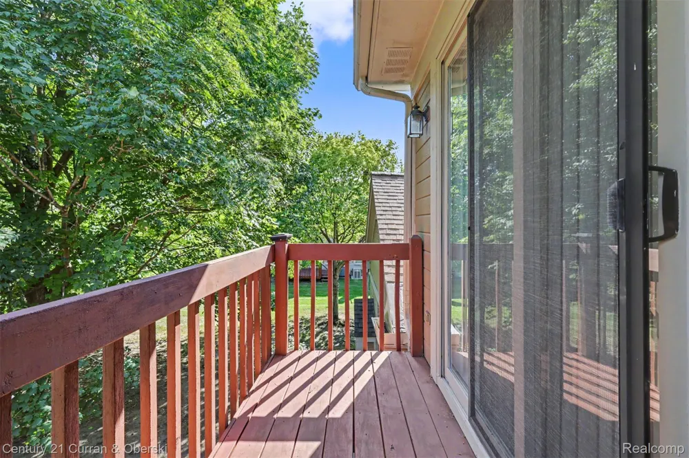 9398 Westwind Drive #49 Livonia City, MI 48150