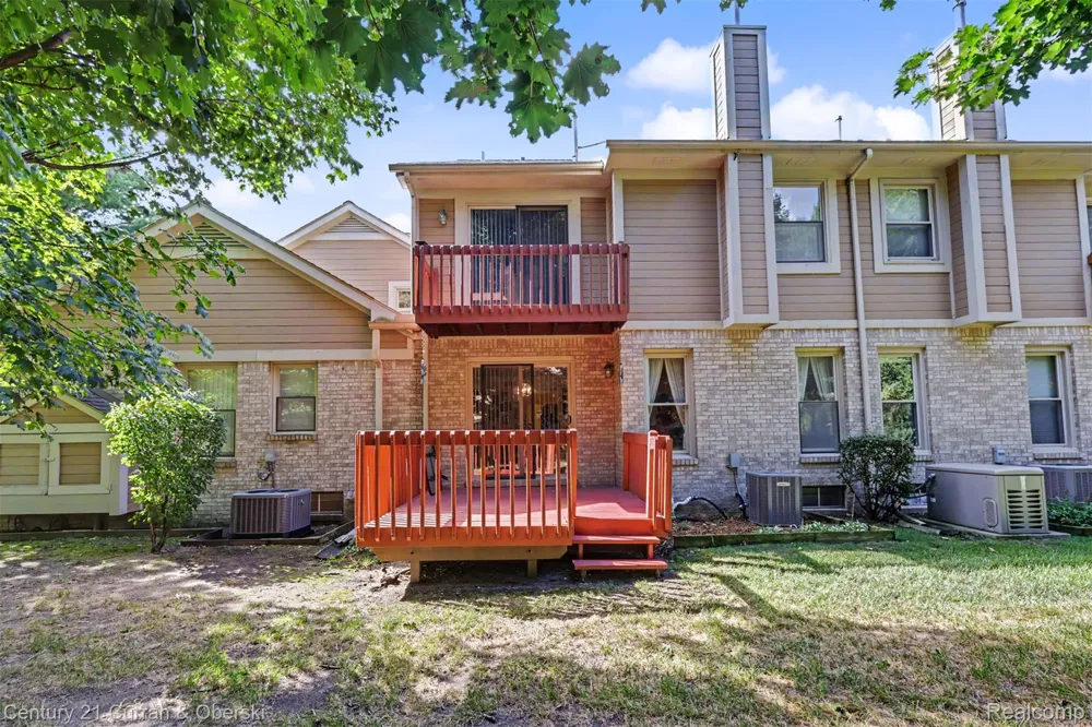 9398 Westwind Drive #49 Livonia City, MI 48150