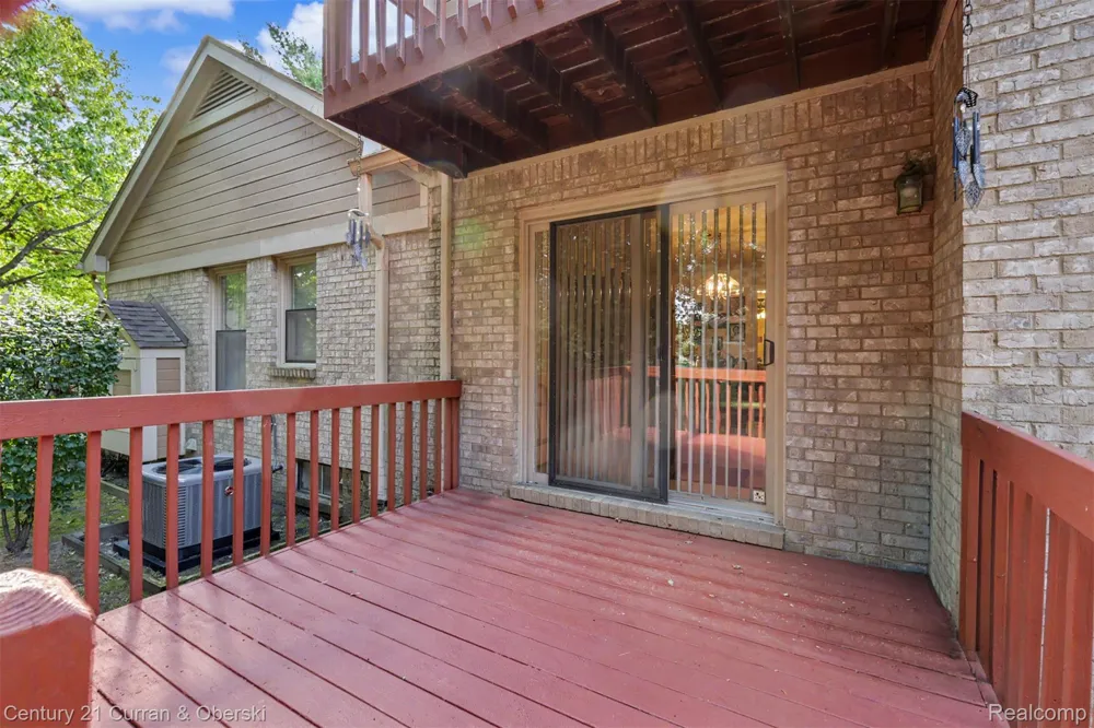 9398 Westwind Drive #49 Livonia City, MI 48150