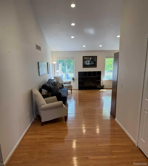 2589 Barns Drive