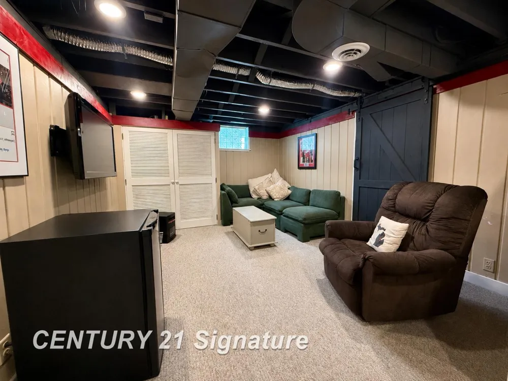 2520 Adams Boulevard Saginaw City, MI 48602
