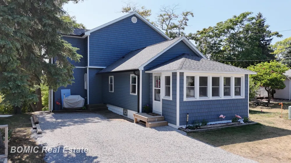 6751 West Street Caseville City, MI 48725