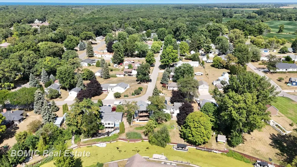 6751 West Street Caseville City, MI 48725