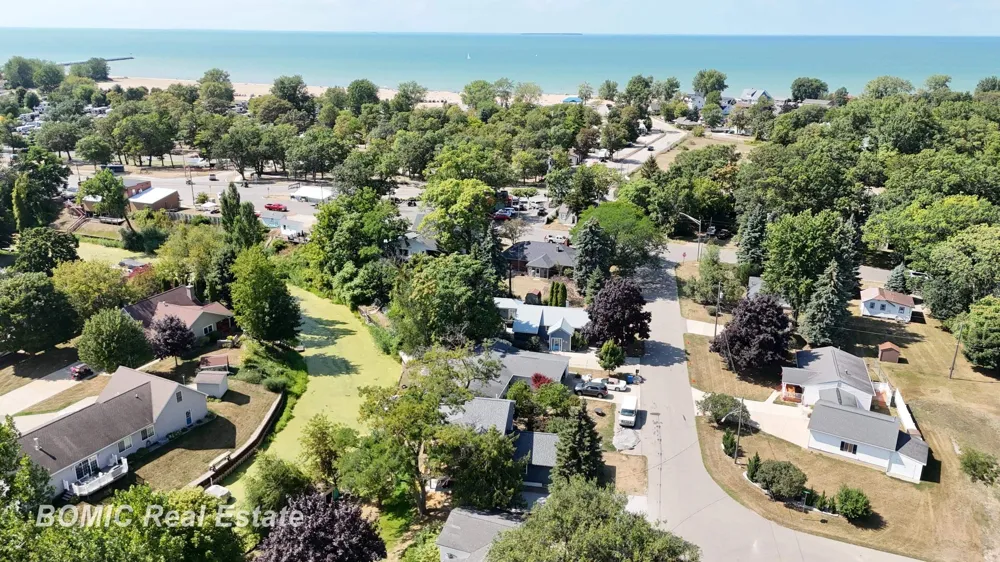6751 West Street Caseville City, MI 48725