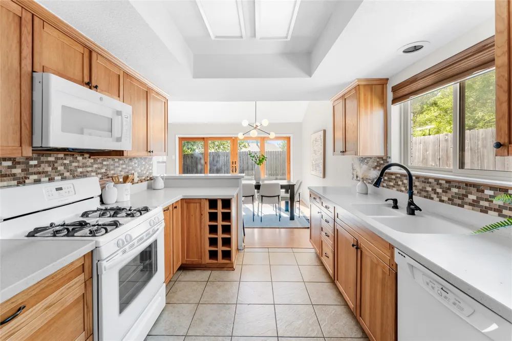 11803 Hyacinth Drive Austin, TX 78758