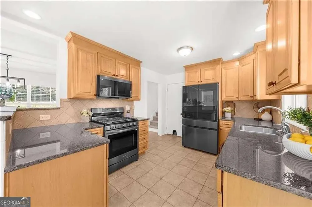 3381 Ember ST Marietta, GA 30066