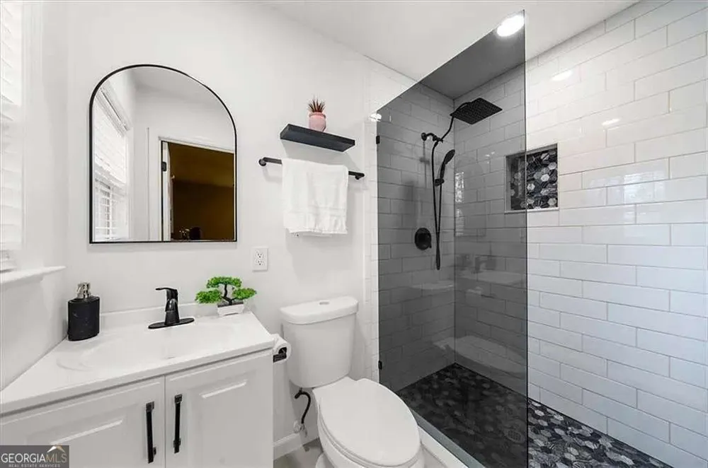3381 Ember ST Marietta, GA 30066