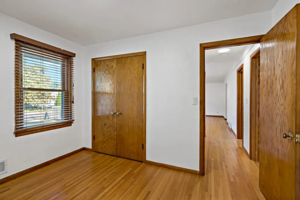 407 12th Avenue S South Saint Paul, MN 55075
