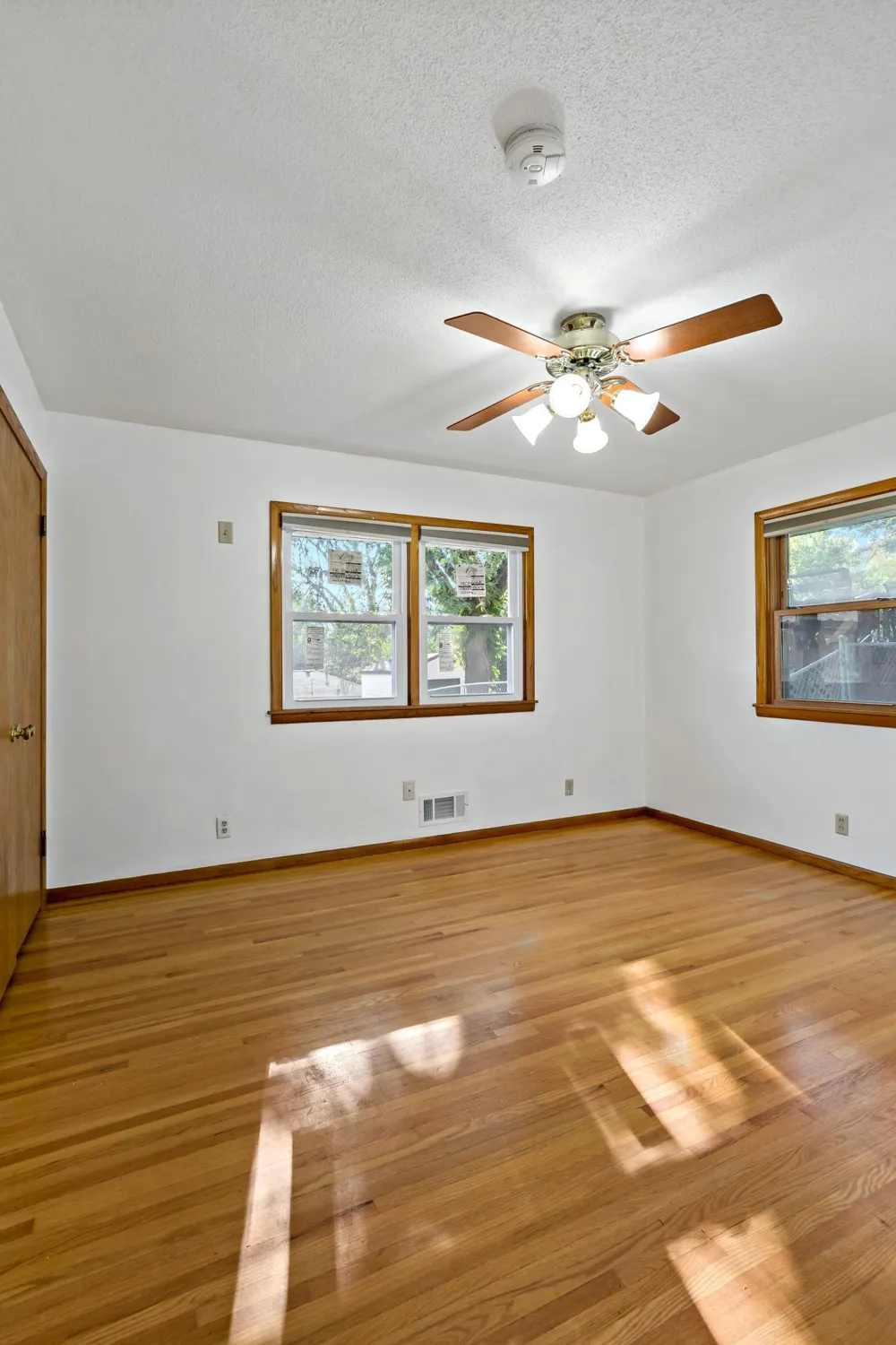 407 12th Avenue S South Saint Paul, MN 55075