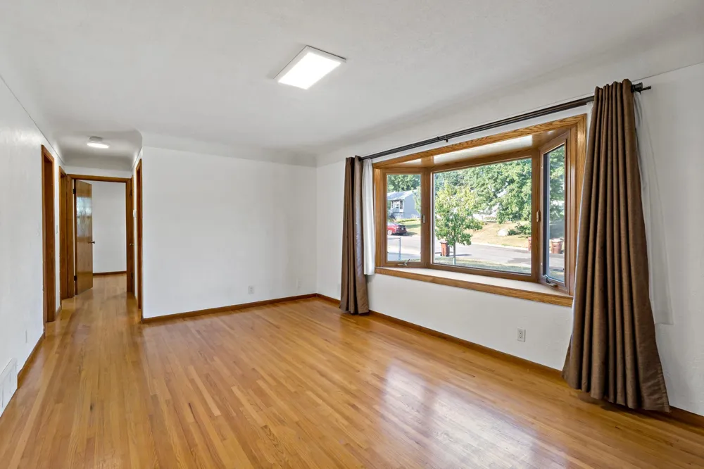 407 12th Avenue S South Saint Paul, MN 55075