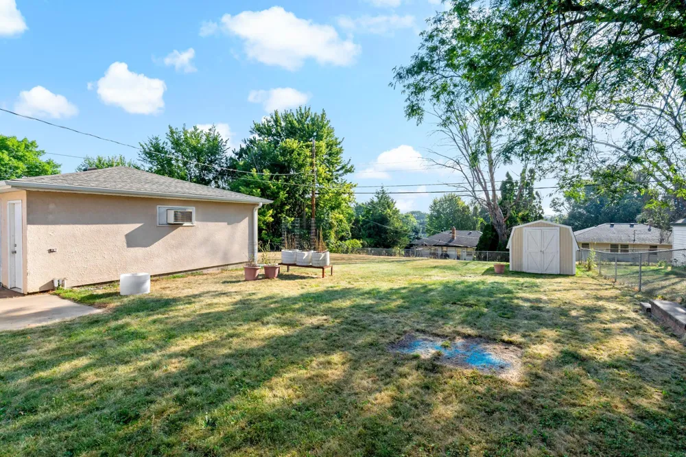 407 12th Avenue S South Saint Paul, MN 55075