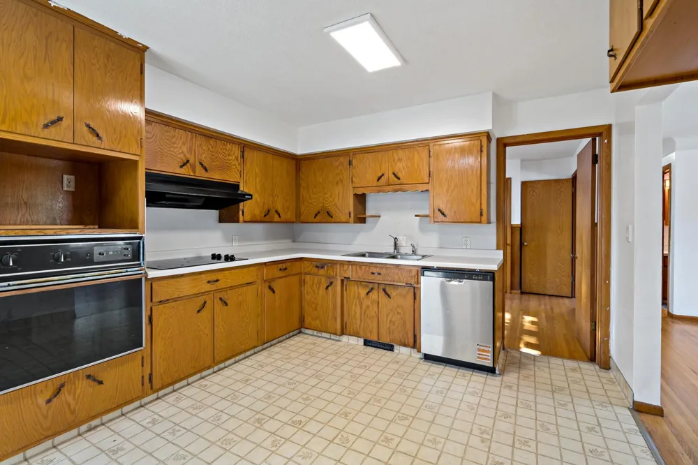 407 12th Avenue S South Saint Paul, MN 55075