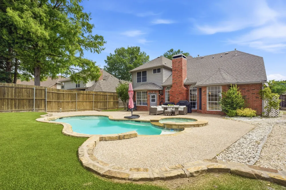 2214 Cherry Hill Lane McKinney, TX 75072