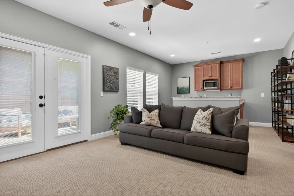 2667 Nottingham Drive Lewisville, TX 75067