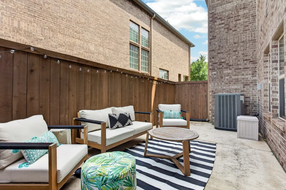 2667 Nottingham Drive Lewisville, TX 75067