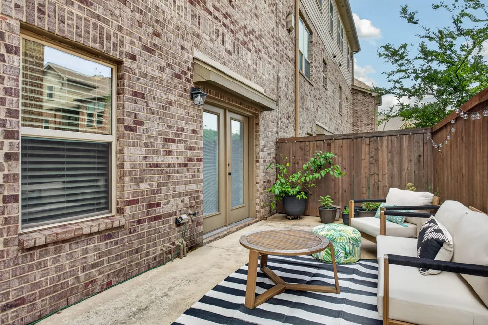 2667 Nottingham Drive Lewisville, TX 75067