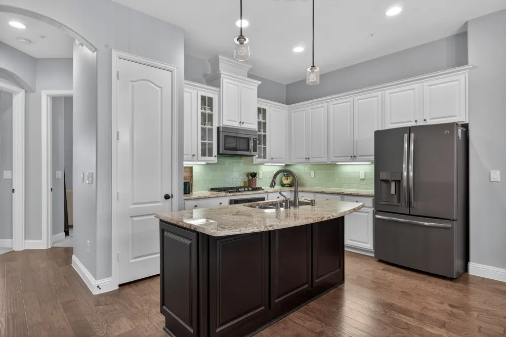 2667 Nottingham Drive Lewisville, TX 75067