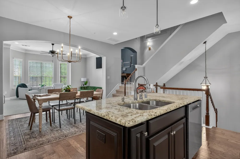 2667 Nottingham Drive Lewisville, TX 75067