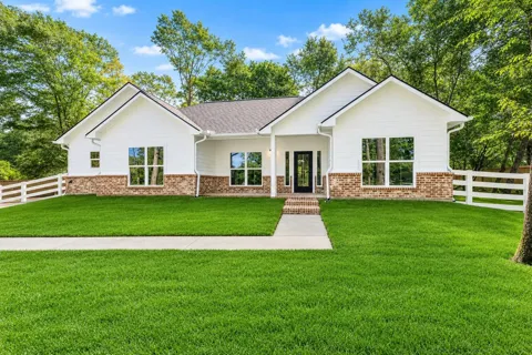 5161 Lazy Lane