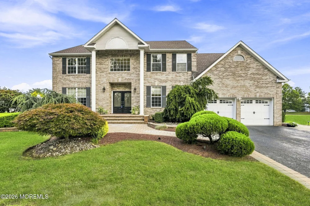 901 Oakley Drive Freehold, NJ 07728